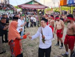 Saadiah Dukung Pelestarian Tradisi Pukul Sapu Lidi Mamala-Morela: Budaya Warisan Leluhur