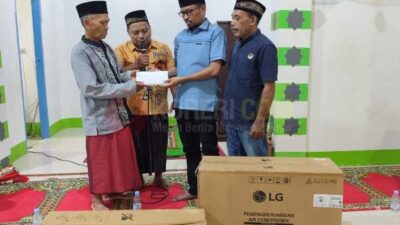 Wujud Peduli: Legislator Sase Laksanakan Taraweh di Mushola Al-Ikhlas Argosigemerai