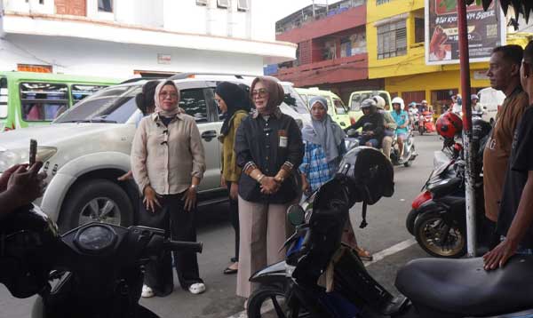 Wawali Eliy turun jalanan usai Idulftri