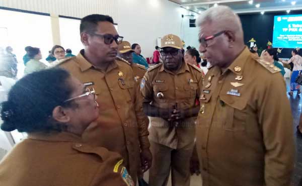 Bupati JR Arahan Kepala Distrik n BKPSDM Mimika
