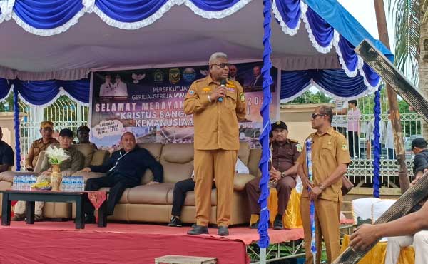 Pesan Damai Menggema di Parade Paskah Oikumene Mimika 2 Bupati JR Parade Paskah Oikumene2
