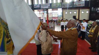 Bupati JR Pelepasan 120 Calon Jemaah Haji1