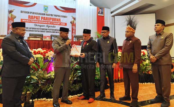 DPRP PB Paipurna Penyerahan LKPJ 2025