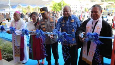 Gereja Oikumene Terang Bhara Daksa Diresmikan 28 Gereja Oikumene Terang Bhara Daksa Diresmikan