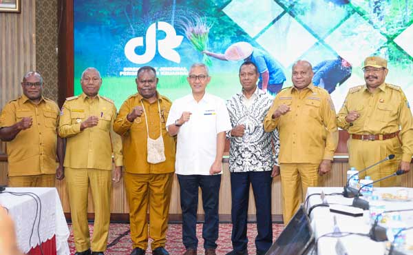 Gubernur Papua Tengah Audiensi dengan DJPK Kemenkeu RI, Bahas Kebijakan TKD 2 Gub Meki Audiensi DJPK Kemenkeu3