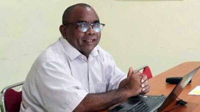 Perwakilan DPD RI-MRP Perlu Jaga Marwah Lembaga dan Perkuat Implementasi Otsus Papua 9 Gustaf R. Kawer SH MH