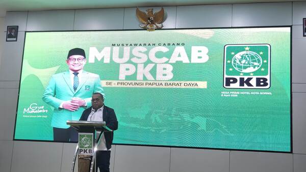 Plt Kepala Badan Kesbangpol PBD, George Yapsenang Menghadiri Musyawarah Cabang (Muscab) Partai Kebangkitan Bangsa (PKB) di Vega Prime Hotel Sorong, Rabu (8/4/2026)/Foto: Ist