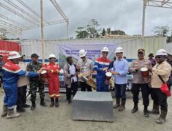 Doa Bersama-Upacara Adat Awali Pengembangan Sumur SLW-F2X dan SLW-F3X di Salawati
