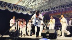 Puluhan Ribu Umat Kristen Padati Pantai Reklamasi Sambut Kemenangan Yesus 10 Ibadah Paskah Pantai Reklamasi Sorong