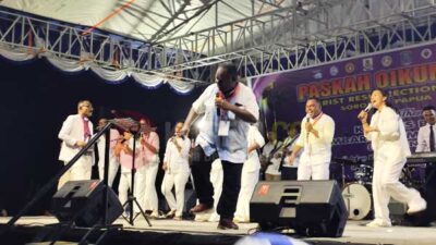 Puluhan Ribu Umat Kristen Padati Pantai Reklamasi Sambut Kemenangan Yesus 31 Ibadah Paskah Pantai Reklamasi Sorong