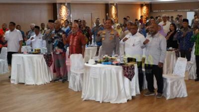 Perkuat Kebersamaan, Kapolda Ajak Tokoh Masyarakat Ciptakan Kamtibmas Papua Barat Yang Kondusif 23 Kapolda PB Imbau Tokoh Masy Jaga PB kondusif