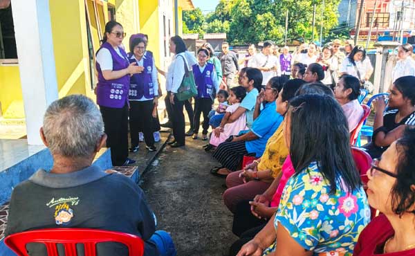 Lisa Wattimena HUT Posyandu Tanpa Seremoni