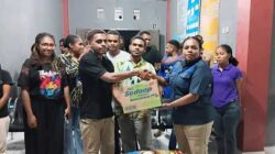 Momen Paskah, Legislator Maria Jitmau Motivasi Mahasiswa Maybrat: Raihlah Cita-cita ! 12 Maria Jitmau Kunjungi Mahasiswa Maybrat di PB