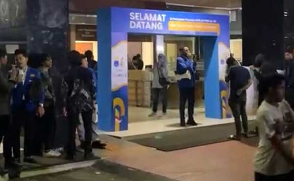 Massa pendukung Amar Leisubun PMII Maluku