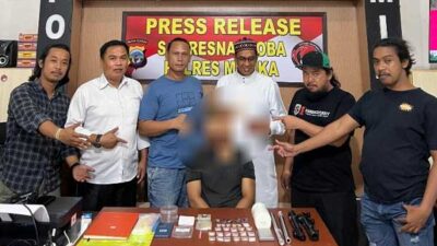 Polisi Bekuk Residivis Pengedar Sabu di Timika, Puluhan Paket Siap Edar Diamankan 27 Polres Mimika Bekuk Residivis Pengedar Sabu
