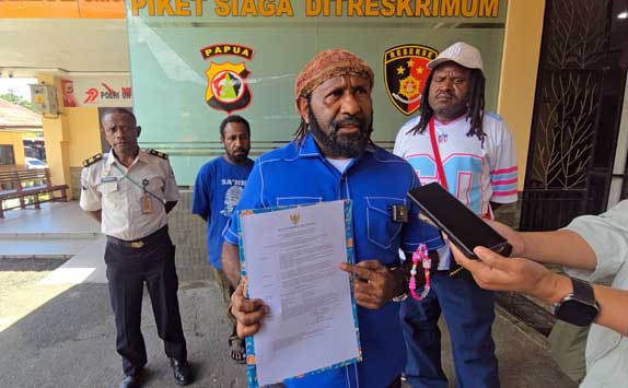 Ricky Ham Pagawak Polisikan Bupati Mamteng