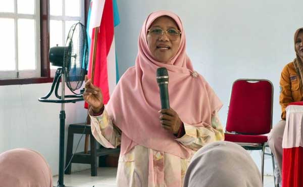 Saadiah Uluputty SMKN 1 SBT