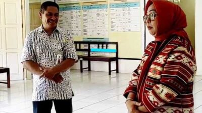 Wawali Ely Sidak Kantor Camat Leitisel
