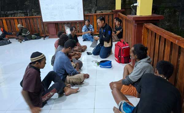Polri Dampingi 44 Pendulang Pasca Evakuasi dari Awimbon, Beri Pelayanan di Boven Digoel 3 44 Pendulang Evakuasi5