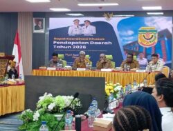 Bupati Mimika Soroti Badan Jalan Jadi Lahan Parkir Kafe-Resto, Minta OPD Tertibkan