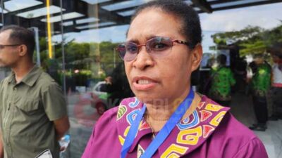 Pemkab Sorsel Tegaskan Komitmen Perkuat Kesehatan Masyarakat hingga Pelosok Pesisir 14 Bupati Petronela Krenak