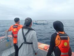 Alami Mati Mesin di Perairan Baer, 2 Nelayan Berhasil Dievakuasi Tim SAR Gabungan