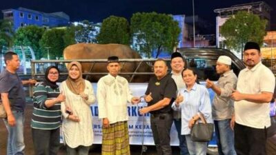 Ketum Kadin Maluku Berkurban di Masjid Al Fatah, Perkuat Solidaritas-Kepedulian Sosial 14 IMG 20260527 WA00352