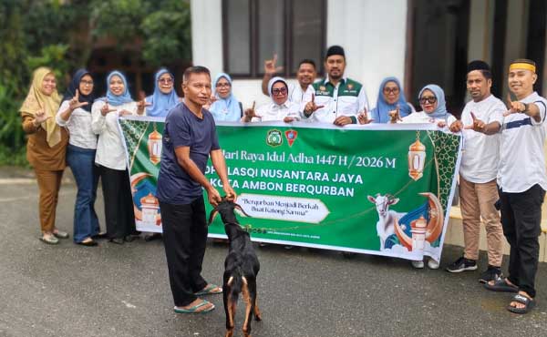 LASQI Kota Ambon Tebar Kepedulian, Salurkan Hewan Kurban ke Warga 1 LASQI Ambon Berkurban 1447 H