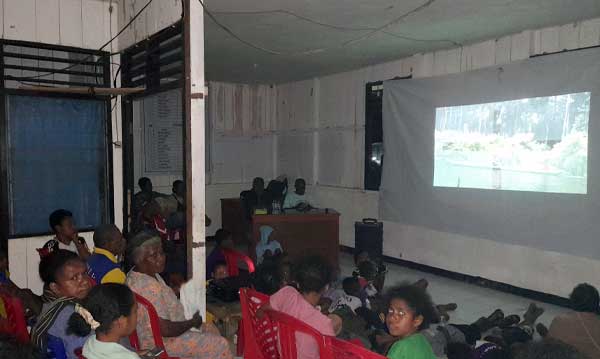 Nonton Film PESTA BABI di Mantembu