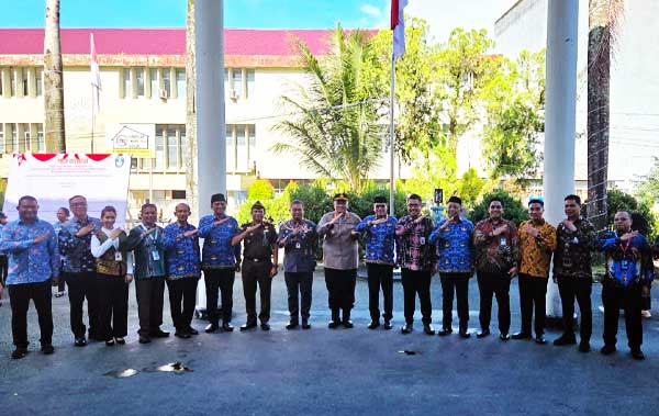 OJK Maluku-Pemkot Ambon Luncurkan Modul Literasi Keuangan Pertama SMP di Indonesia 1 OJK Mal Pemkot Ambon Modul Ajar Literasi Keu SMP