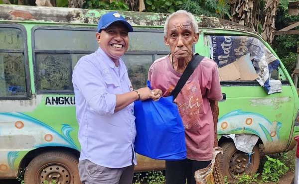 Opa Nicko Silooy Pejuang Kebersihan