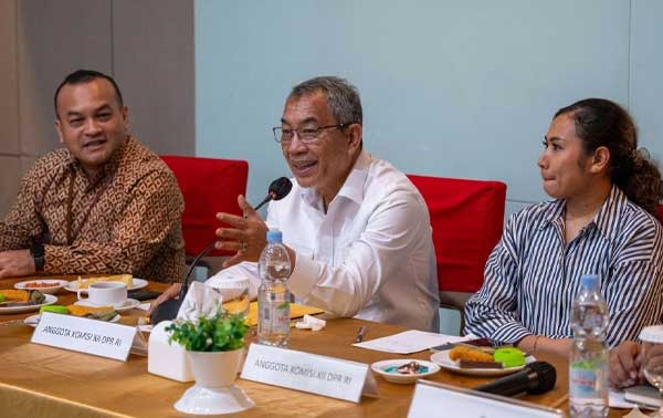 PLN Komisi XII Akselerasi Listrik PB3