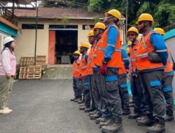 Srikandi PLN Terangi Ujung Timur Indonesia: Pengabdian Tanpa Batas hingga ke Pelosok