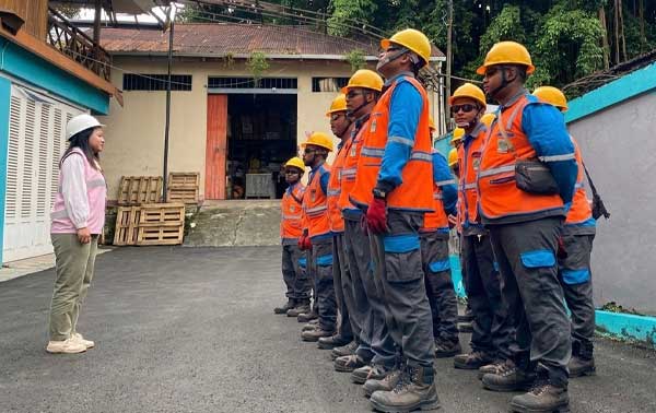 PLN Srikandi PLN Terangi Ujung TImur Ind