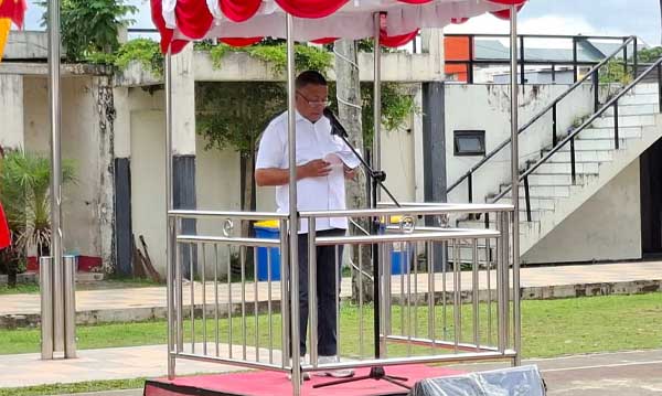 Pemkot Ambon Bersama Majelis Taklim Al-Madinah dan PKK Bagikan Daging Kurban 2 Pemkot Ambon n MT Al Madinah dan PKK Berkurban2