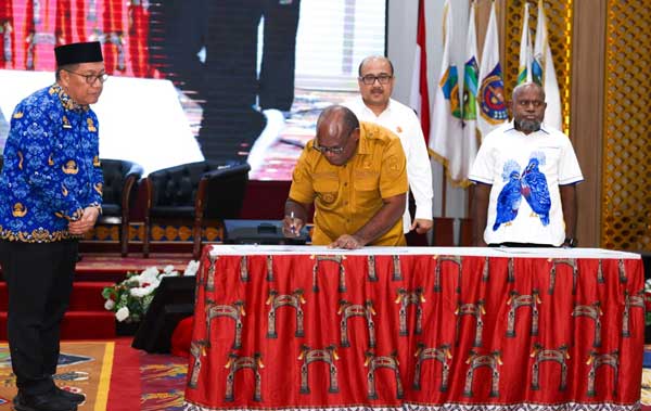 Pemprov PT Kejati Papua Teken MoU4
