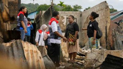 Pertamina Gercep Bantu Masyarakat Terdampak Kebakaran di Dok VIII Jayapura 2 Pertamina Bantu Kebakaran DOK VIII Jayapura