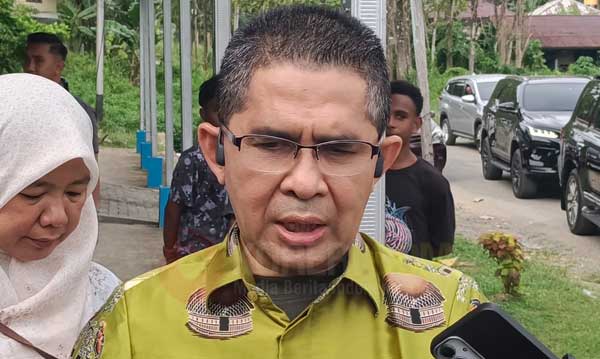 HAKLI-AKKOPSI Dorong Kota Sorong Jadi Model Penanganan TB dan Sanitasi Lingkungan 3 Prof. dr. Arif Sumantri SKM M.Kes HAKLI
