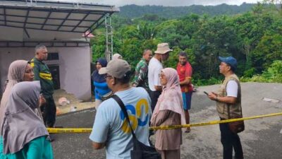 11 Saadiah Uluputty Tinjau Lokasi Longsor BTN Gadihu