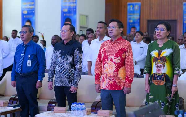 Begini Pesan dan Harapan Wagub Deinas ke BPD HIPMI Papua Tengah 2 Wagub PT BPD HIPMI 2026 2