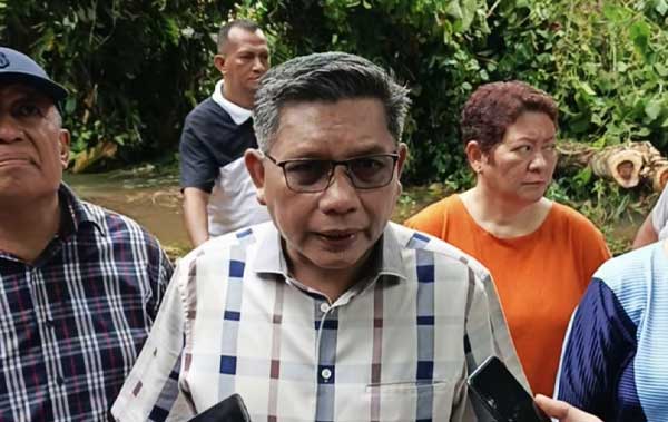Tinjau Longsor BTN Gadihu, Wali Kota Ambon Minta Pengembang Bertanggung Jawab 2 Walkot BW Longsor BTN Gadihu
