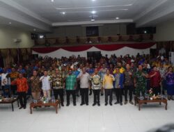 Tiba di Yapen, Gubernur Matius Fakhiri Hadiri Agenda Tatap Muka Bersama Pemda Yapen
