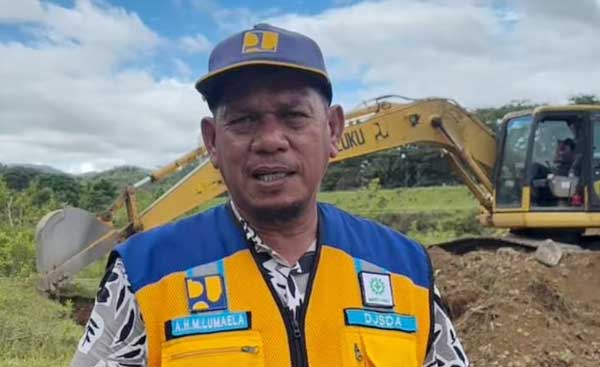 Amankan Bandara-Jalan Raya, BWS Maluku Normalisasi Sungai Waisakula 1 BWS Maluku Abdul Hamid Muchlis Luamaela