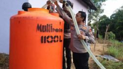 Hari Bhayangkara ke-80, Polda PBD Salurkan 20 Ribu Liter Air Bersih bagi Masyarakat 2 IMG 20260623 WA0077
