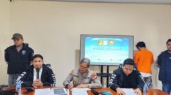 Ditreskrimum Polda PBD menggelar Press Release Pengungkapan Kasus dugaan tindak pidana penipuan online di Mapolda setempat, Aimas, Jumat (26/6/2026) /Foto : KENN