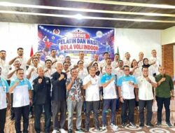 Ketua PBVSI Maluku Hadiri Pembukaan Kursus Pelatih dan Wasit Voli Indoor Daerah