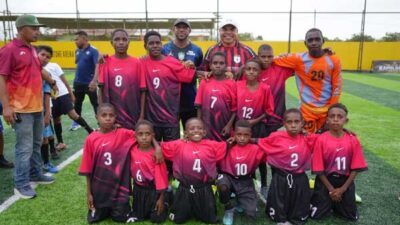 Kapolda Papua Tengah Gandeng Boaz Solossa Wujudkan Mimpi Lahirnya Bintang Sepak Bola 14 Kapolda PT Boaz Solossa