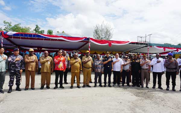 Karantina Papua Tengah Sertifikasi Ekspor Perdana 42 Ton Bawal Hitam ke Malaysia 4 Karantina Papua Tengah Ekspor Perdana ke Malaysia3