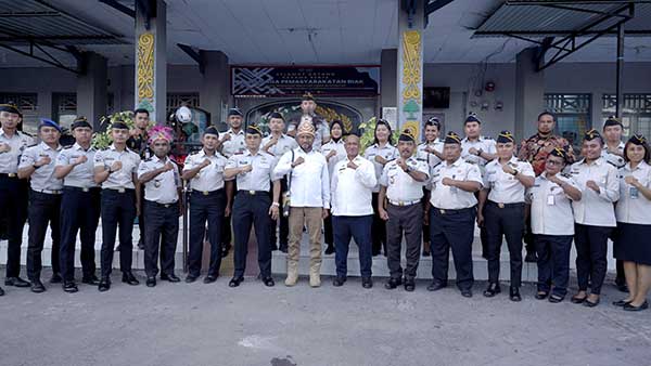 Kunjungi Lapas Biak, Legislator Mandenas Dialogkan Isu Overcapacity- Kesejahteraan WBP 5 Lapas Biak Yan Mandenas Kunjungi4