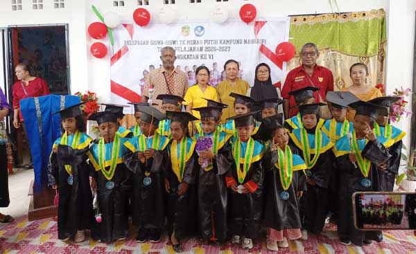 Gratis dan Berorientasi Masa Depan, PAUD-TK Merah Putih Nawaripi Luluskan 19 Anak 1 PAUD TK Merah Putih Nawaripi Penamatan